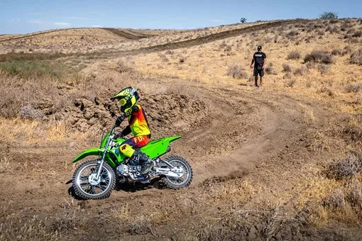 2027 KLX110R