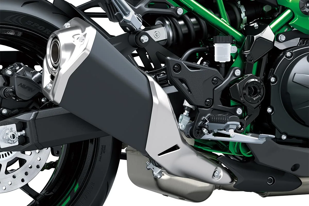 2025 Z900