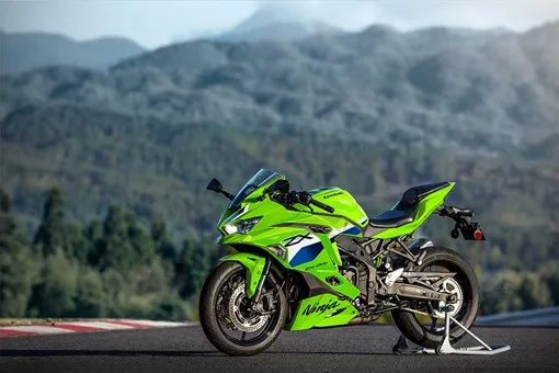 2026 NINJA ZX-4RR