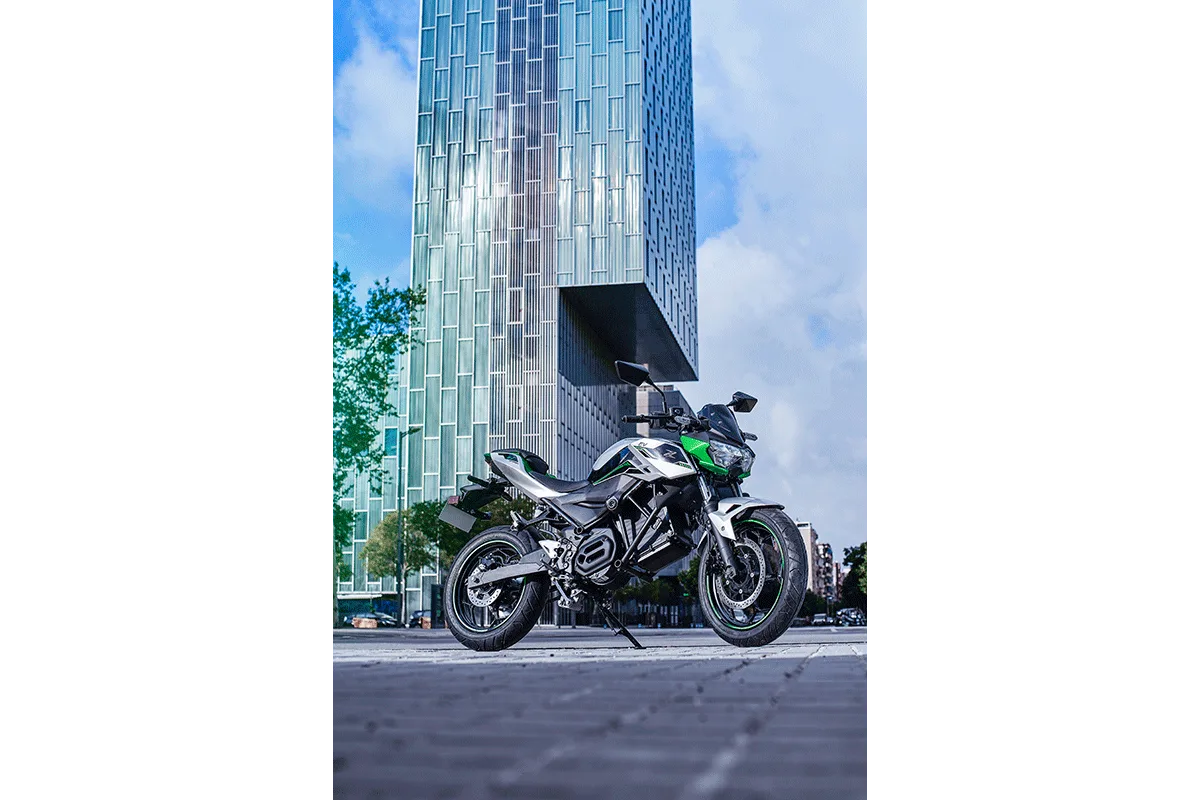 2025 Z e-1