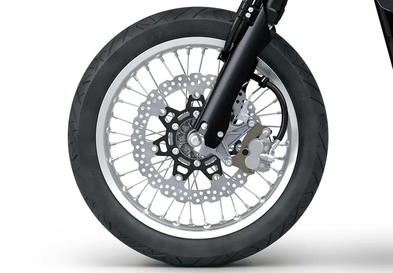 SLIM, LIGHTWEIGHT CHASSIS WITH 17” WHEELS