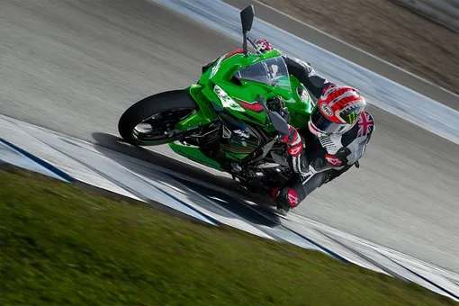 2023 NINJA ZX-25RR