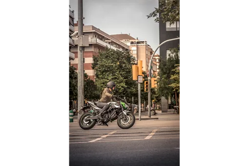 2025 Z e-1