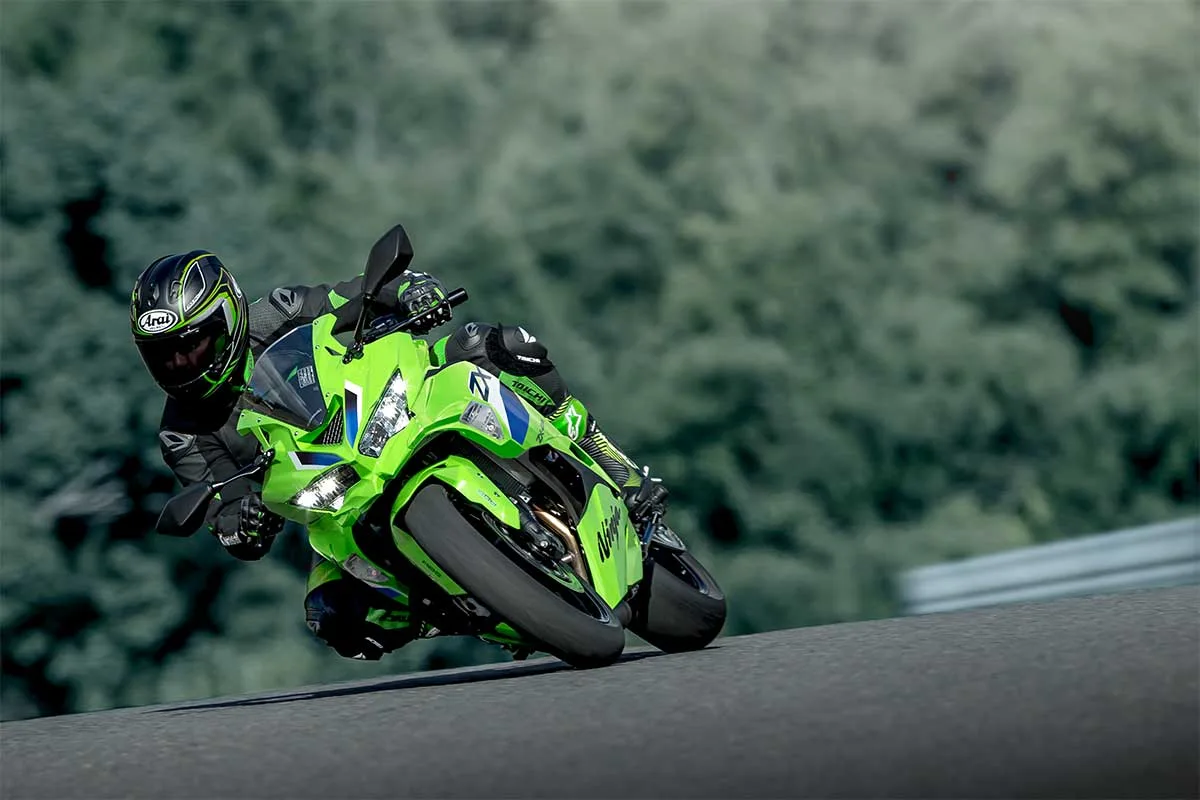 2026 NINJA ZX-4RR