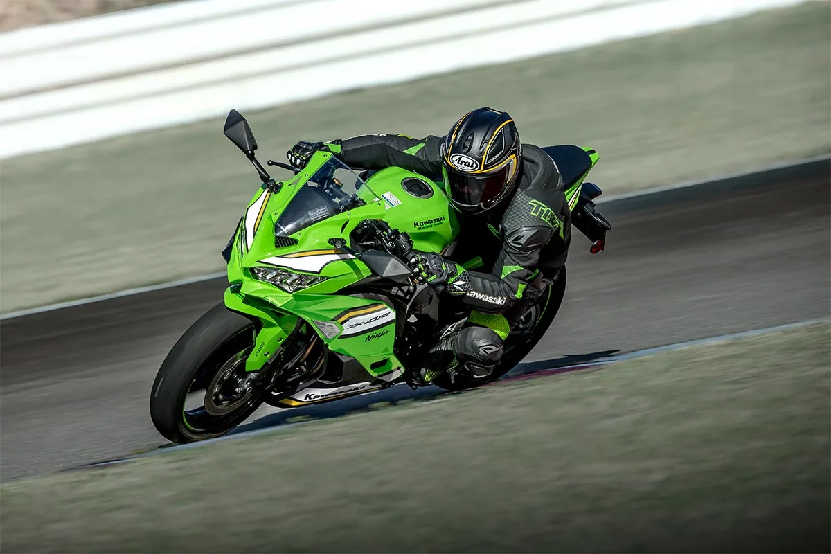 2025 NINJA ZX-4RR