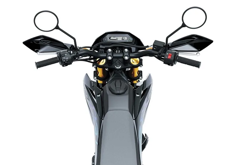 SLIM, LIGHTWEIGHT CHASSIS WITH 17” WHEELS