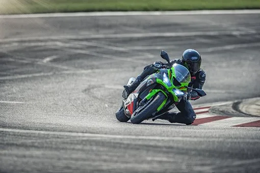 2023 NINJA ZX-6R ABS
