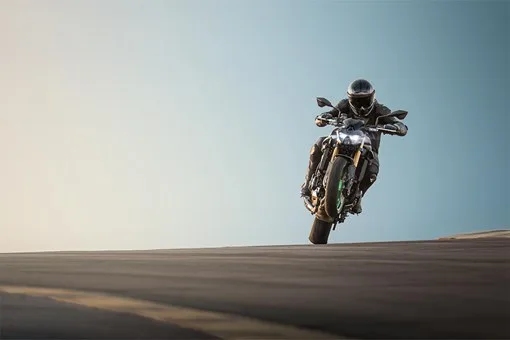 2026 Z900 SE
