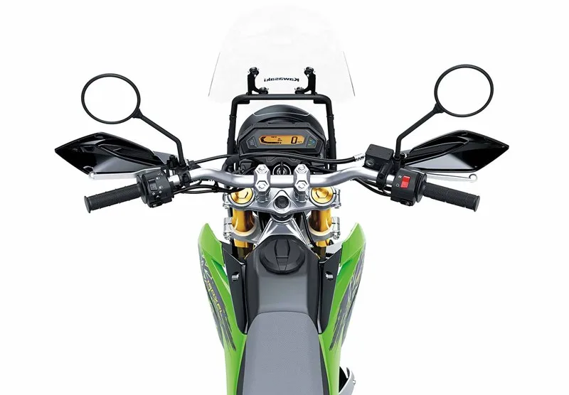 SLIM, LIGHTWEIGHT CHASSIS FOR ALL-DAY BUSH EXPLORATION