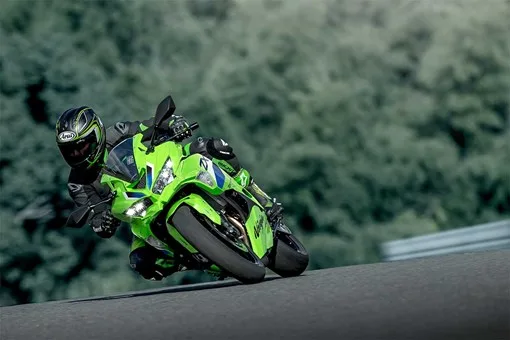 2026 NINJA ZX-4RR