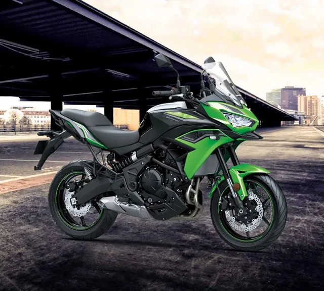 Image of 2022 VERSYS 650 in action